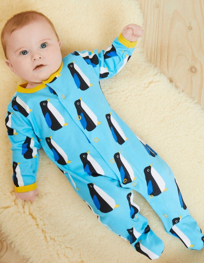 Pyjama une pièce en coton biologique motifs « pingouins » – Image 5