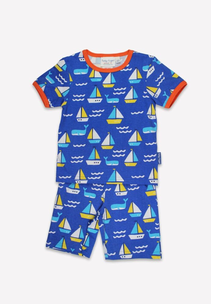 Pyjama deux pièces manches courtes en coton bio motifs « bateaux »